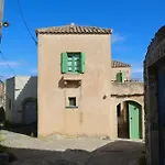 Holiday home Axion Aroniadika