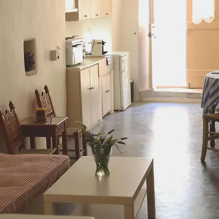 Axion Ferienhaus Aroniadhiánika