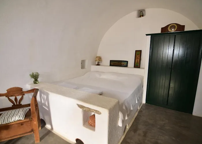 Axion Case de vacanță Aroniadhiánika